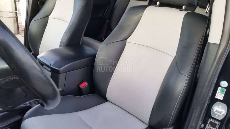 Toyota Land Cruiser 4WD/LED/PREMIUM/FUL