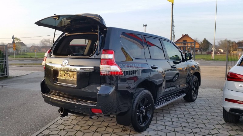 Toyota Land Cruiser 4WD/LED/PREMIUM/FUL