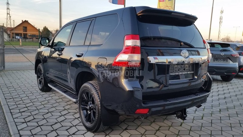 Toyota Land Cruiser 4WD/LED/PREMIUM/FUL