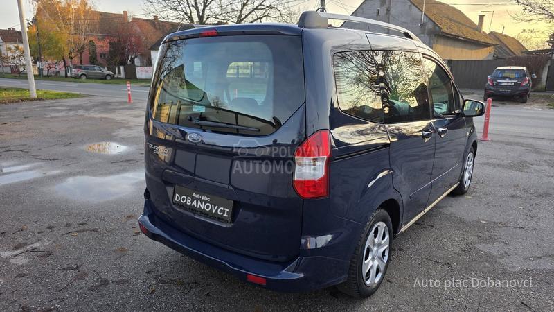 Ford Tourneo Courier 1.5 dci