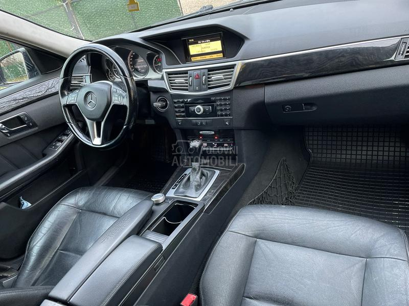 Mercedes Benz E 250 ZA KEŠ BOLJA CENA
