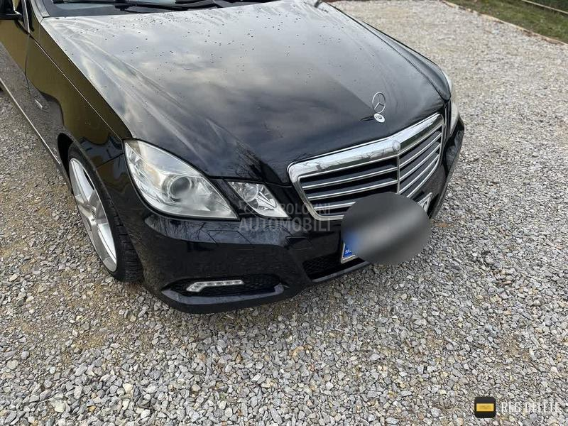 Mercedes Benz E 250 ZA KEŠ BOLJA CENA