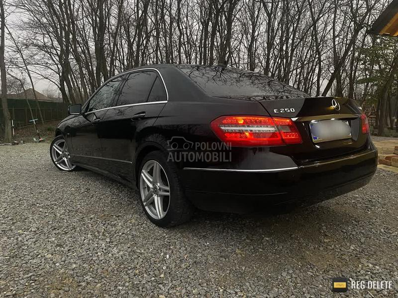Mercedes Benz E 250 ZA KEŠ BOLJA CENA