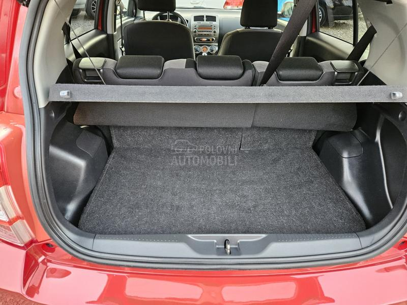 Toyota Urban Cruiser 1. V.L.ASNICA TOOP