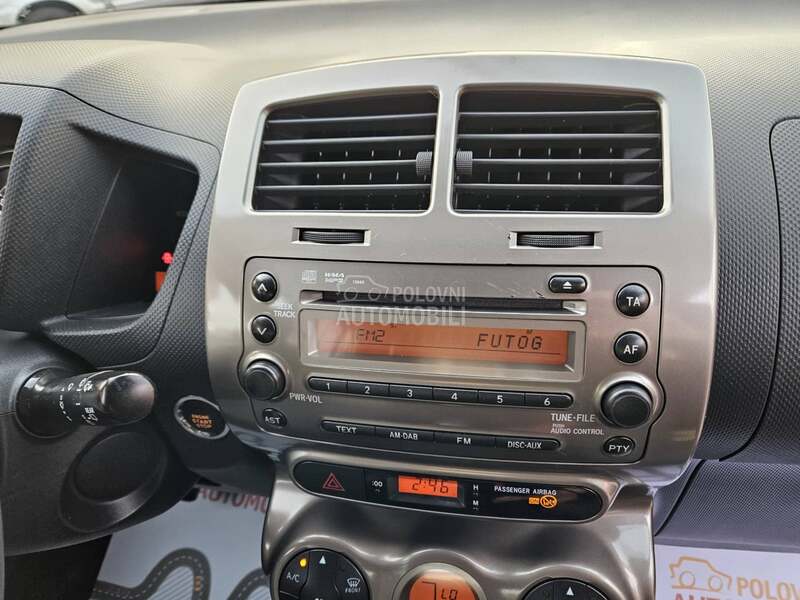 Toyota Urban Cruiser 1. V.L.ASNICA TOOP