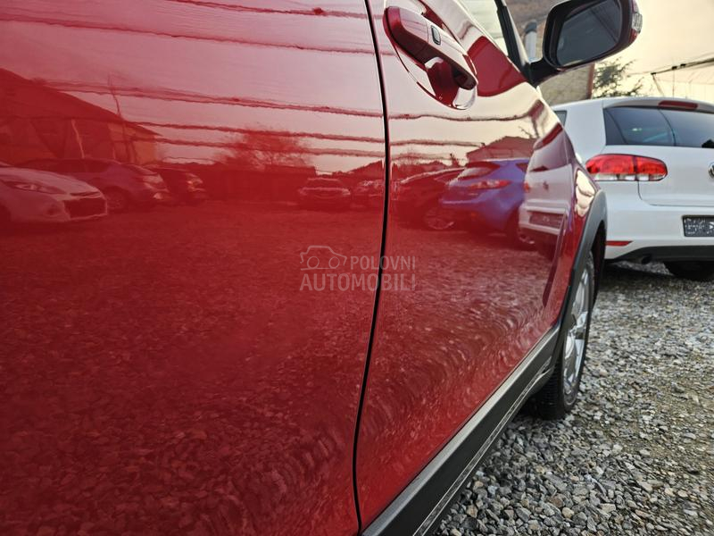 Toyota Urban Cruiser 1. V.L.ASNICA TOOP