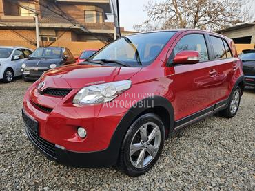 Toyota Urban Cruiser 1. V.L.ASNICA TOOP