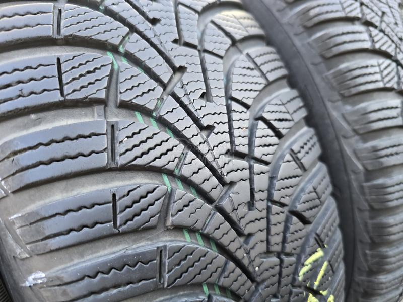 Goodyear 205/60 R16 Zimska