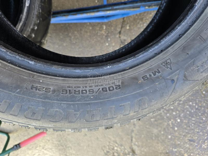 Goodyear 205/60 R16 Zimska