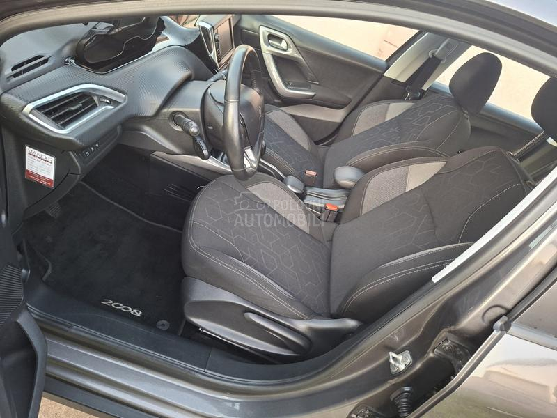 Peugeot 2008 ACTIVE