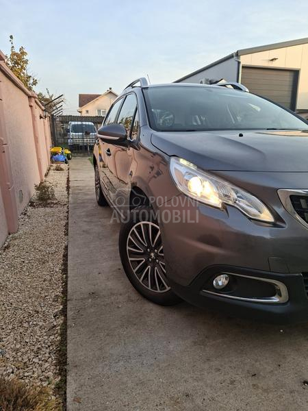 Peugeot 2008 ACTIVE
