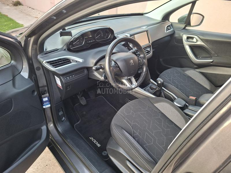 Peugeot 2008 ACTIVE
