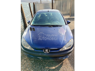 Peugeot 206 -  kompletan auto u delovima