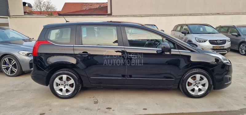 Peugeot 5008 ALLURE