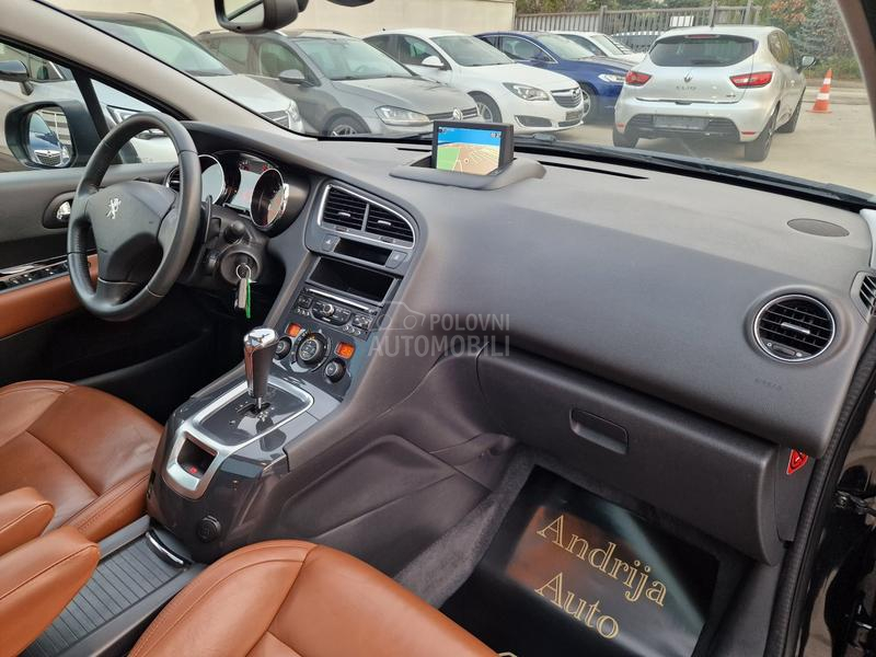 Peugeot 5008 ALLURE