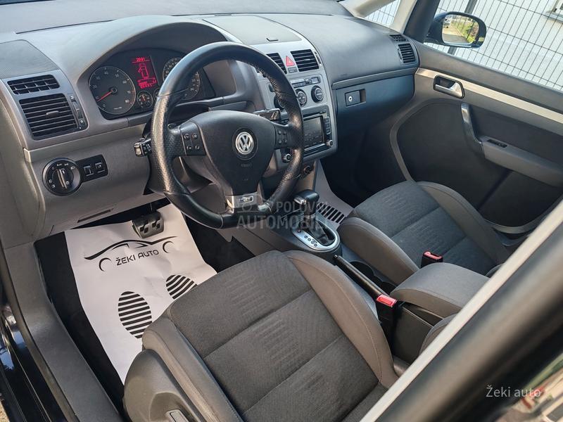 Volkswagen Touran 1.4TSI R-Line CH