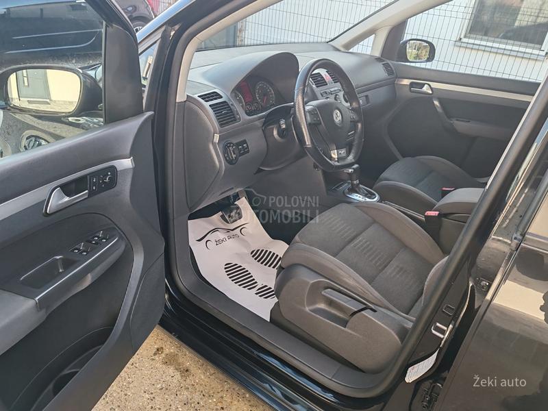 Volkswagen Touran 1.4TSI R-Line CH