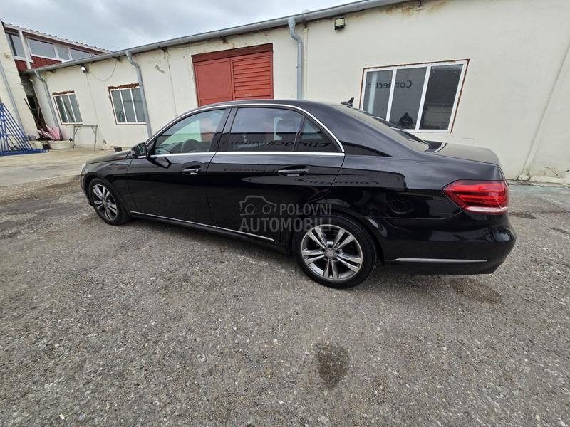 Mercedes Benz E 220 