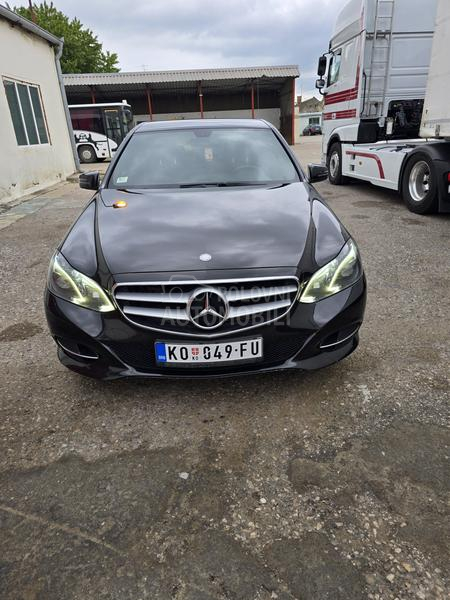 Mercedes Benz E 220 