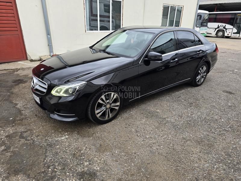 Mercedes Benz E 220 