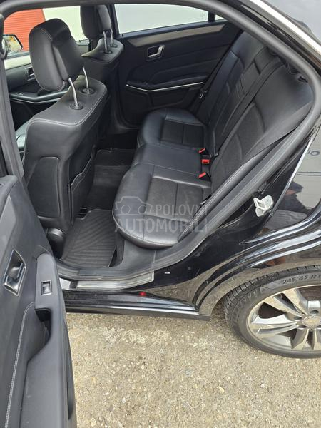 Mercedes Benz E 220 