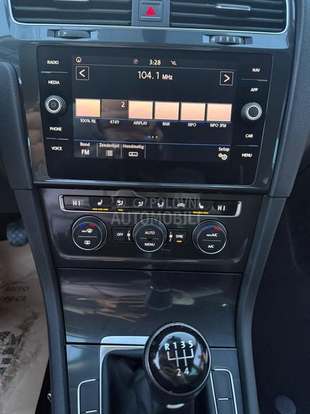 Volkswagen Golf 7 1.6 tdi /HIGHLINE/