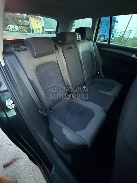 Volkswagen Golf 7 1.6 tdi /HIGHLINE/