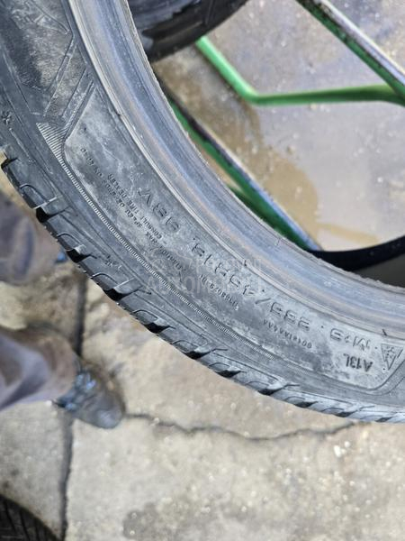Goodyear 235/45 R18 Zimska