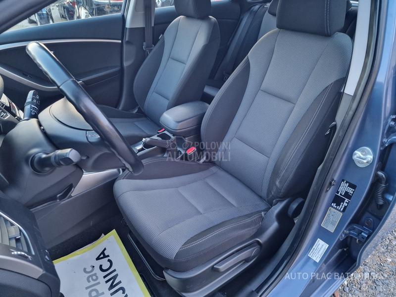 Hyundai i30 1.4 CRDI 195760