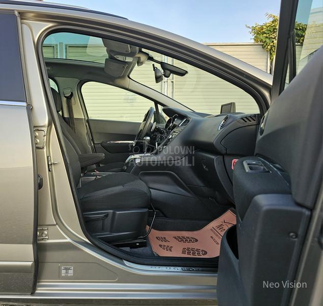 Peugeot 5008 1.6 HDi