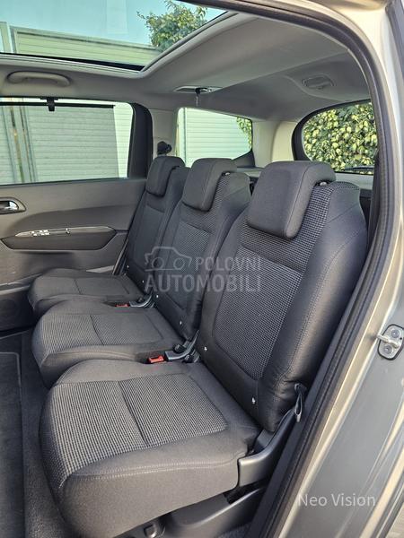 Peugeot 5008 1.6 HDi