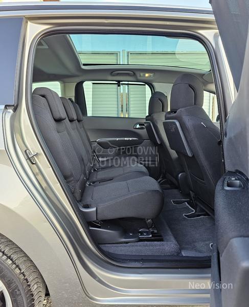 Peugeot 5008 1.6 HDi