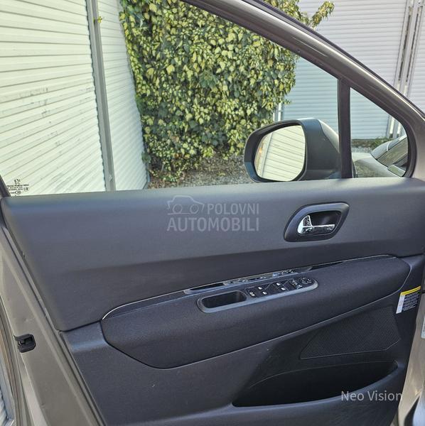 Peugeot 5008 1.6 HDi