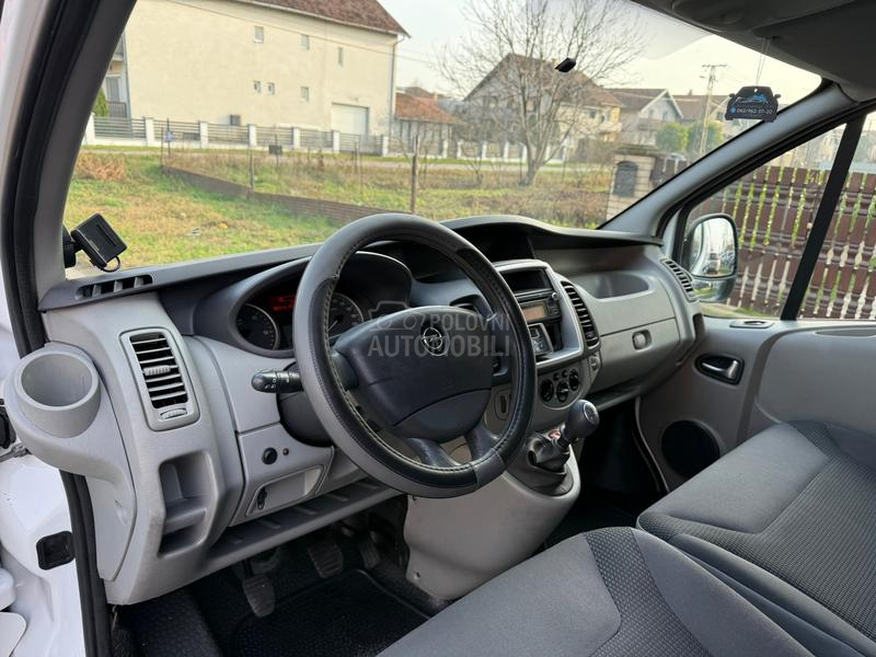 Opel Vivaro 