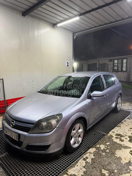 Opel Astra H 