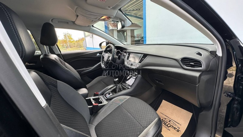 Opel Grandland X INOVATION PACK