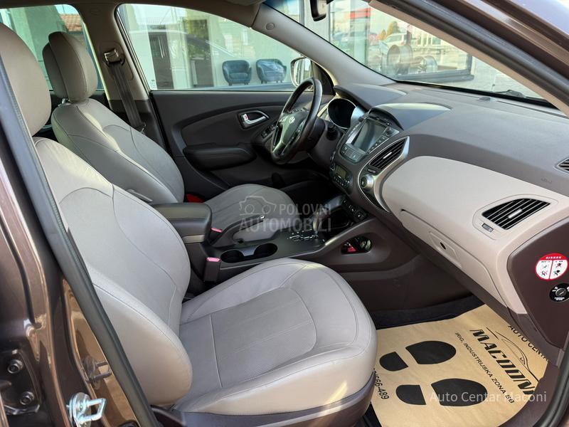 Hyundai ix35 2.0b CH