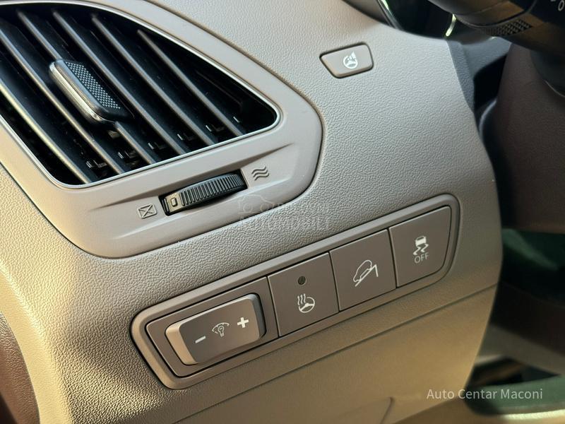 Hyundai ix35 2.0b CH