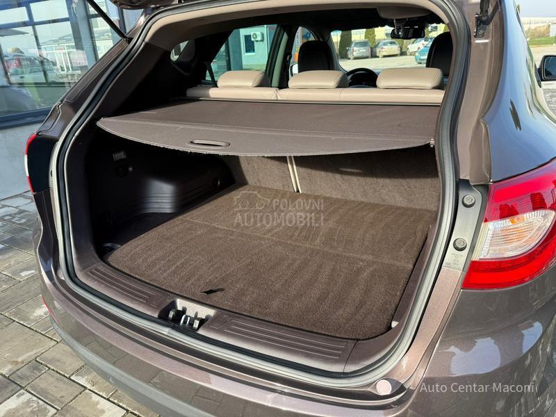 Hyundai ix35 2.0b CH