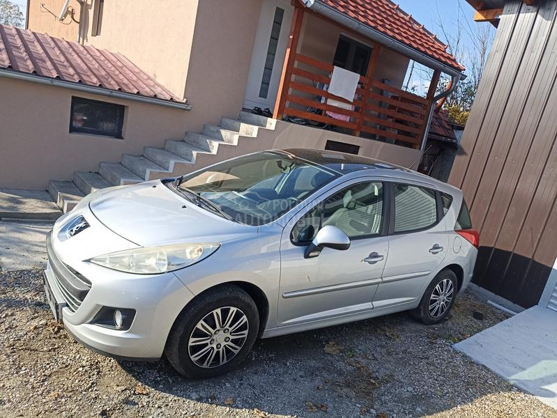 Delovi za Peugeot 207