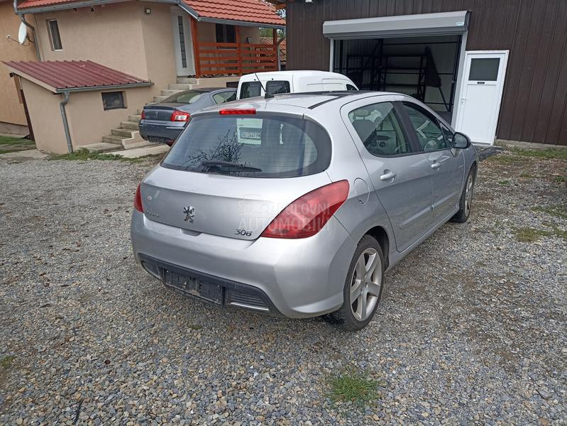 Delovi za Peugeot 308