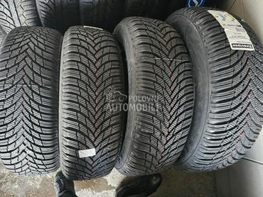 Firestone 215/65 R17 Zimska
