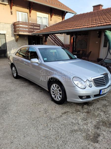Mercedes Benz E 200 