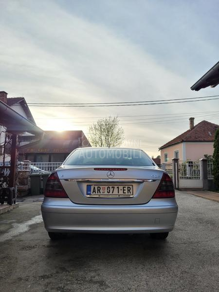 Mercedes Benz E 200 