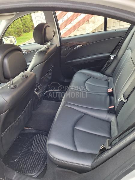 Mercedes Benz E 200 