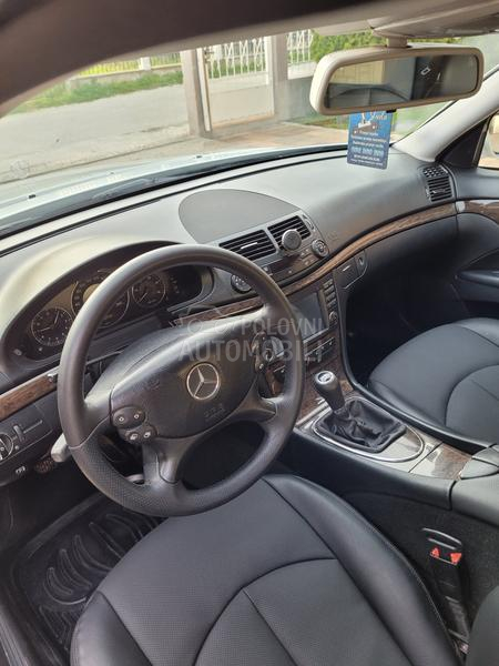 Mercedes Benz E 200 
