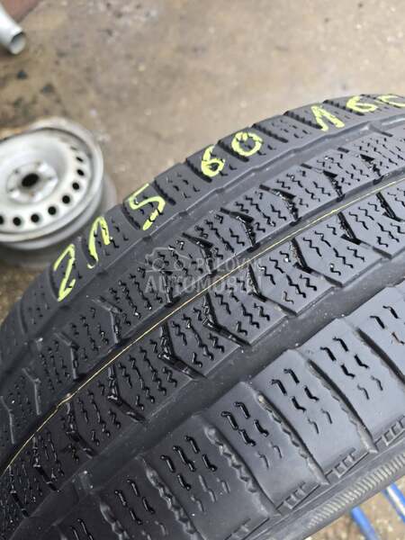 Nexen 215/60 R16 Zimska