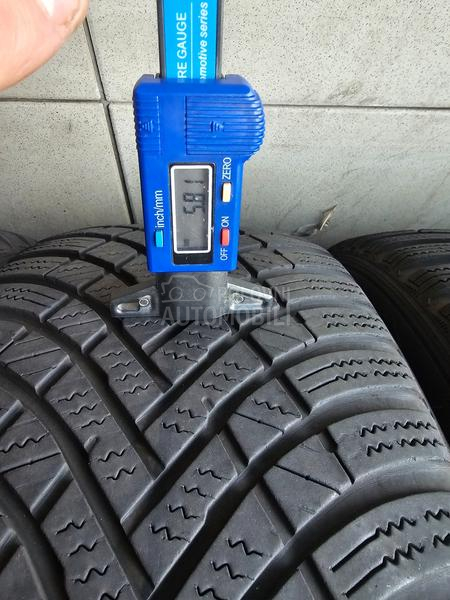 Hankook 205/45 R17 Zimska