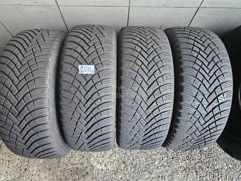Hankook 205/45 R17 Zimska