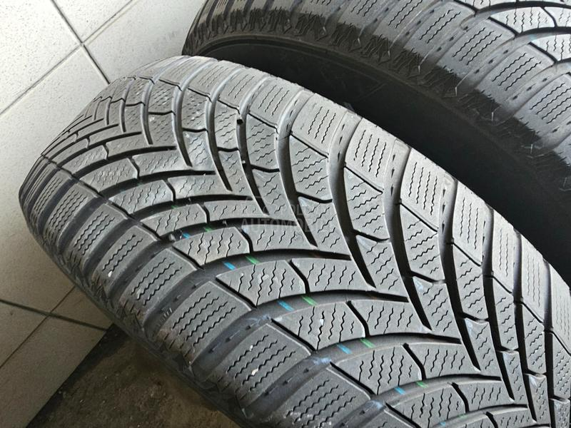 Semperit 215/60 R16 Zimska